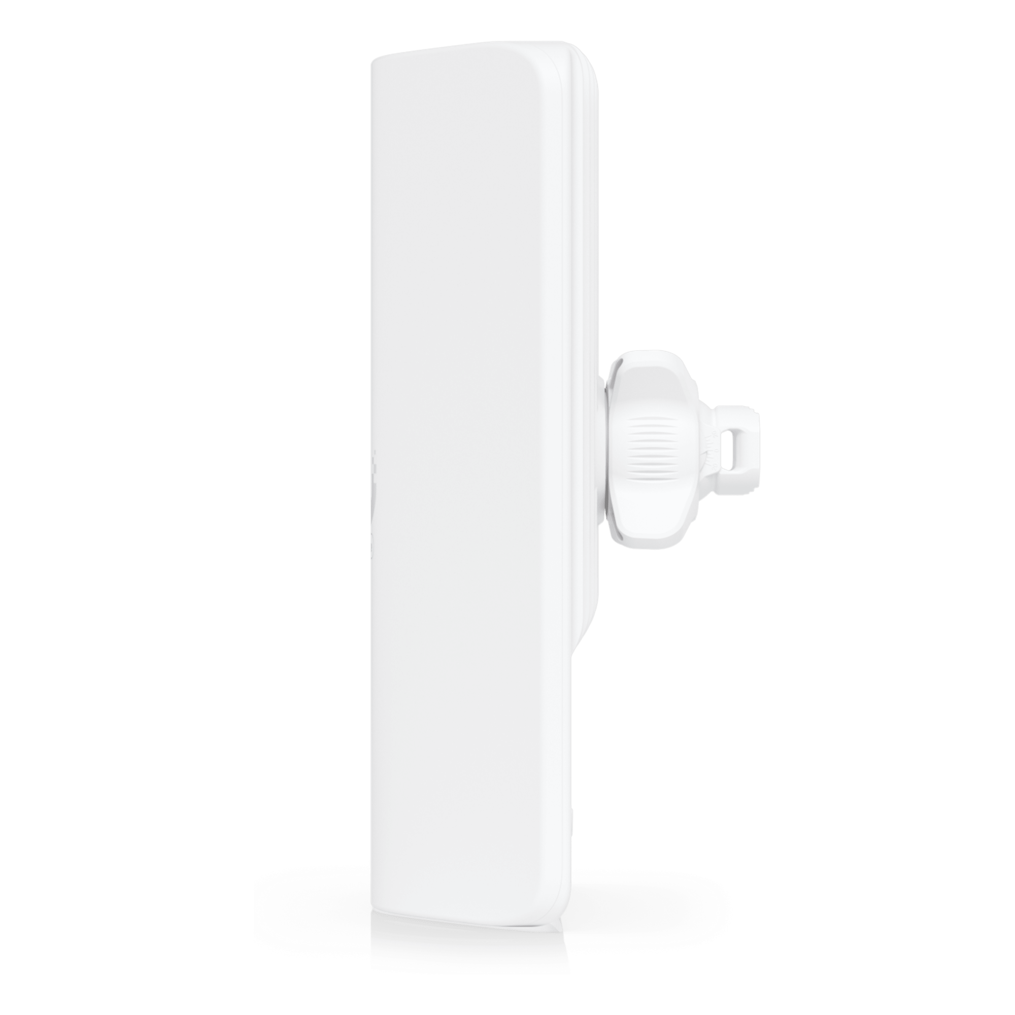 Punto de Acceso PtMP / 60 GHz + 5 GHz Wi-Fi 6 / 5 Gbps / 31 Clientes / Cobertura Sectorial 90° / Alcance hasta 6 km (3.7 mi) / IP66