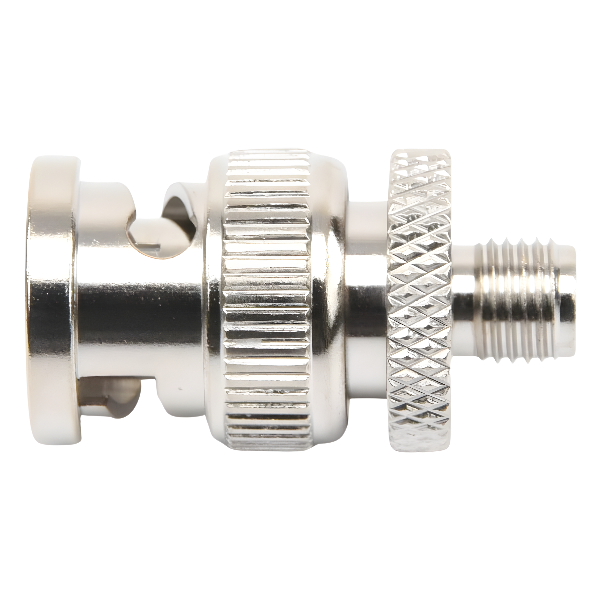 Adaptador Coaxial en Línea / SMA Hembra a BNC Macho / Cuerpo Bronce Niquelado / Contacto Oro / Aislante Teflón