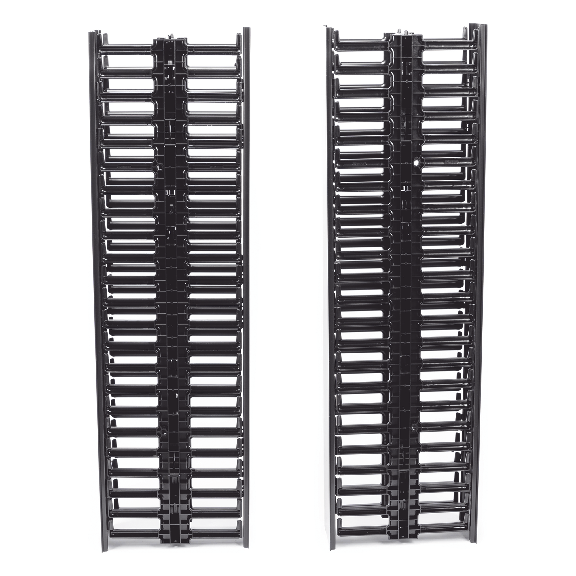 Organizador de Cable Vertical / 45 Espacios de Rack / 6.9 pies de Alto / 131 Cables CAT6 / Frontal Sencillo / ABS Negro
