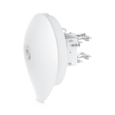 airFiber 60 XG Radio PtP 60 GHz (57–66 GHz) con Radio de Respaldo de 5 GHz, Para una Distancia de Hasta 4 km con Soporte SFP+