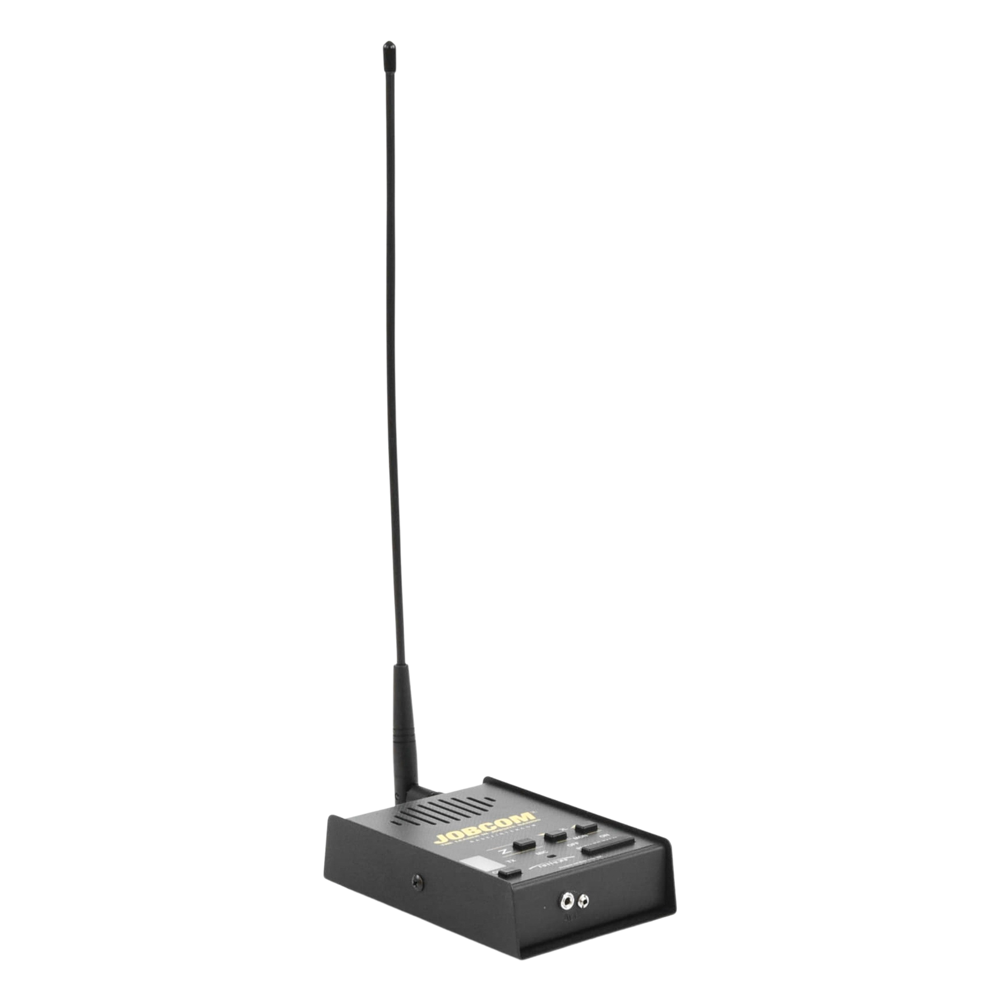 Radio Base / UHF 450-470 MHz / 10 Canales / 2 Watts / Alimentación Dual 110 VAC-12 VDC / Gabinete Metálico
