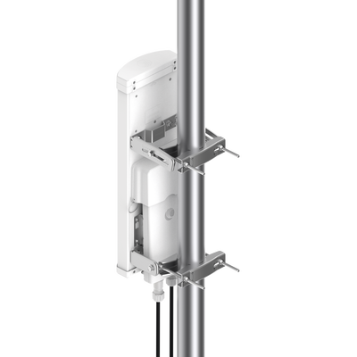 Antena sectorial  de 90 grados, 18 dBi, 5.9-7.1 GHz, MU-MIMO 4x4, incluye kit de montaje para EPMP4600