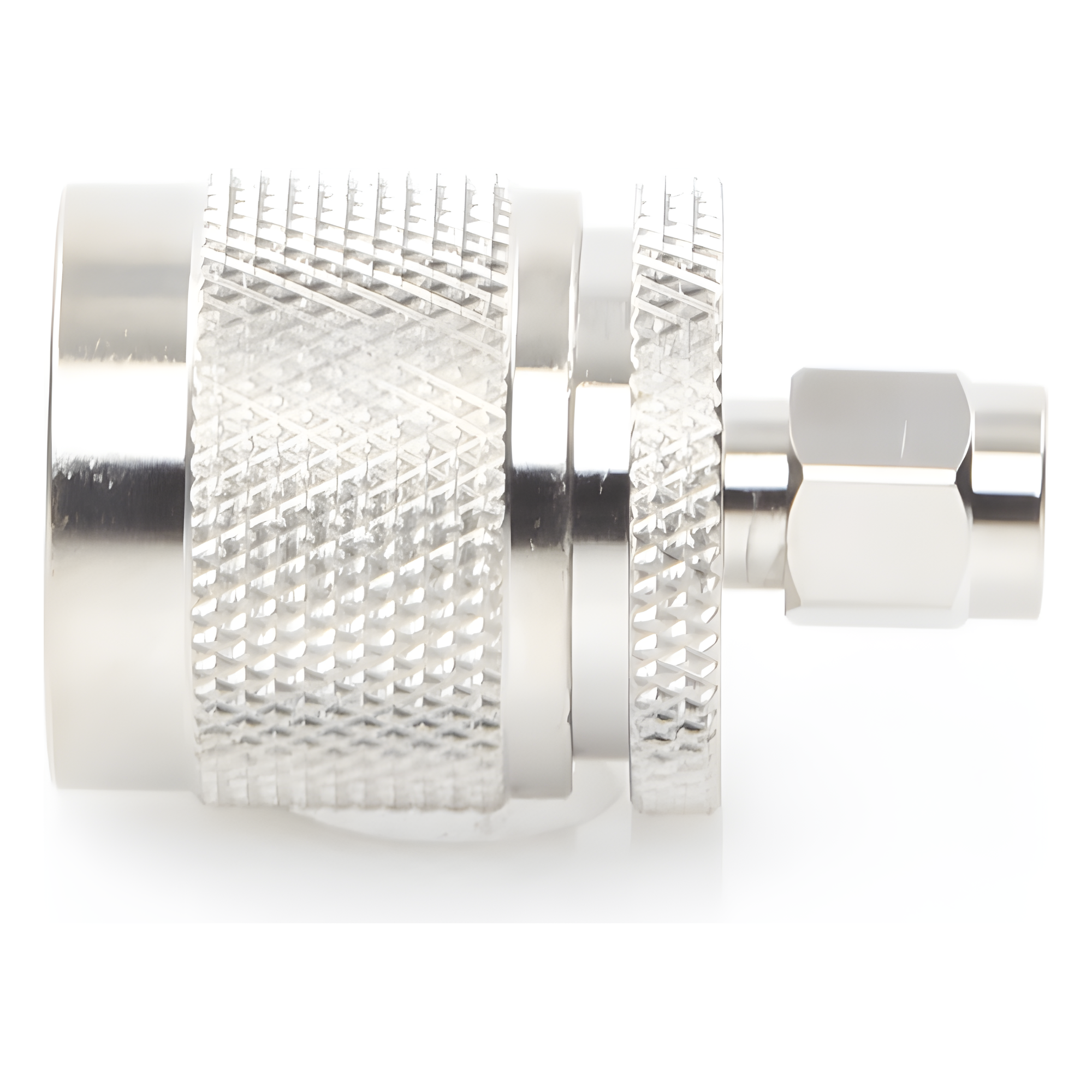 Adaptador Coaxial en Línea / SMA Macho a N Macho / Frecuencia 11 GHz / Cuerpo Bronce Niquelado / Aislante Teflón