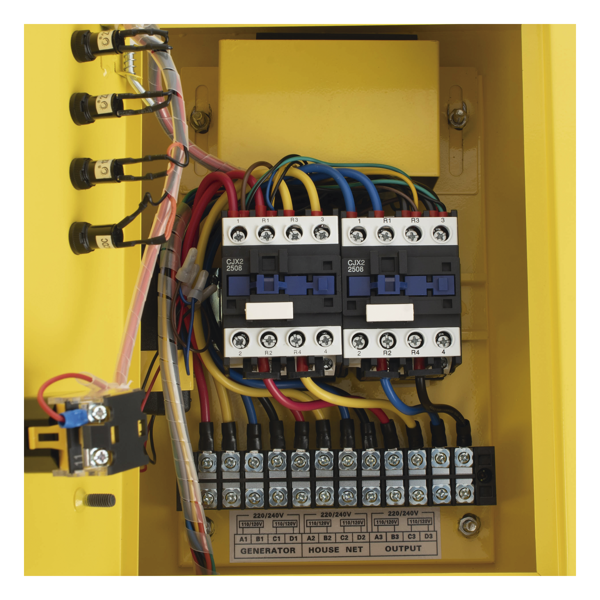 Generador de Emergencia / 6.5 kW Nominal / 7 kW Máxima / Arranque Automático / 220V Bifásico / 60 Hz / Tanque 25 L / 12 h Autonomía