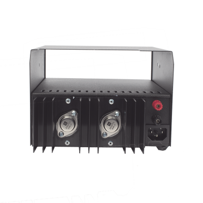 Fuente de poder lineal regulada / 13.8 VCC / 7 A continua, 11 A máx / 115 VCA / 6.35 kg / 6.97 x 4.72 x 9.76 in