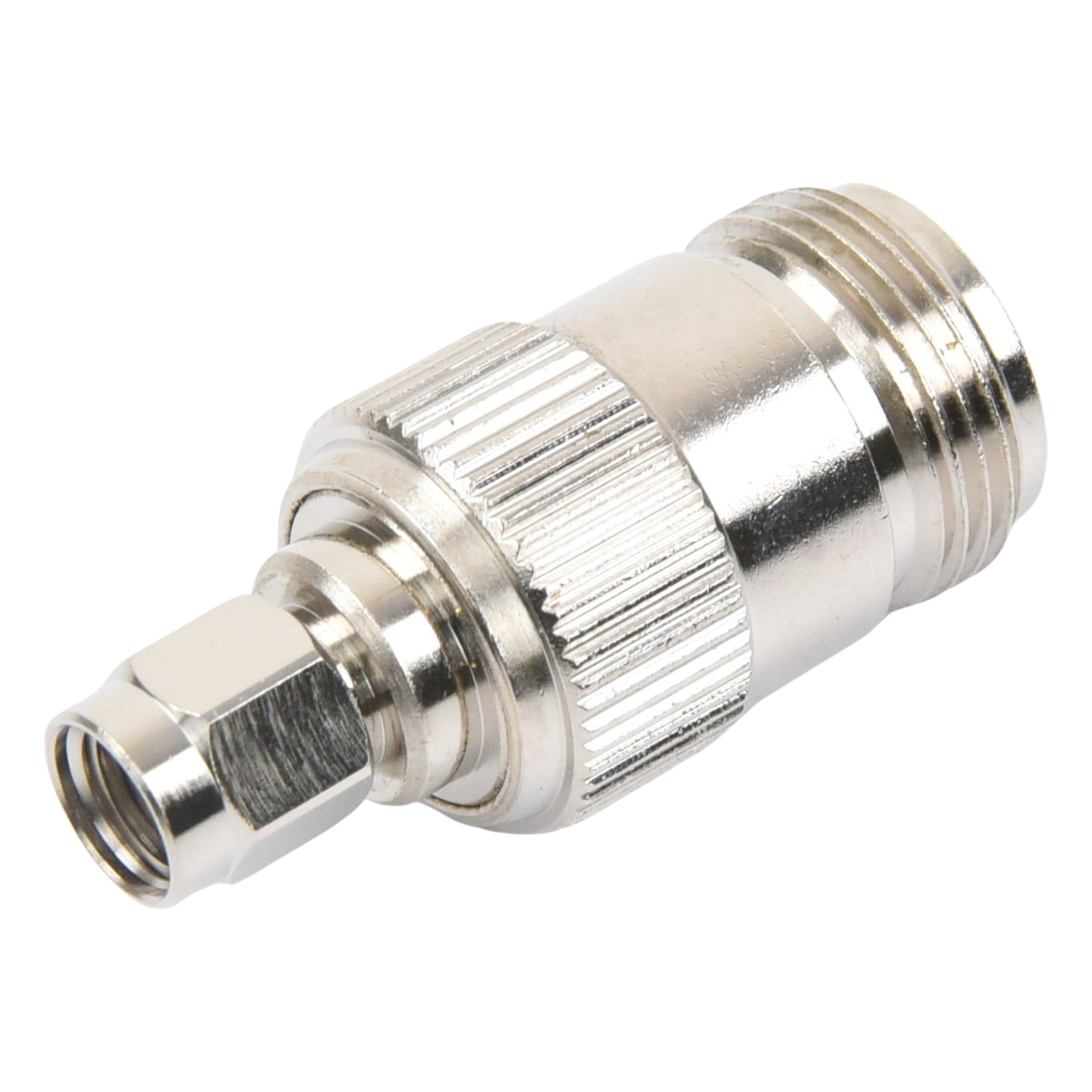 Adaptador Coaxial en Línea / SMA Macho Inverso a N Hembra / Frecuencia 18 GHz / Cuerpo Bronce Niquelado / Contacto Oro / Aislante Teflón
