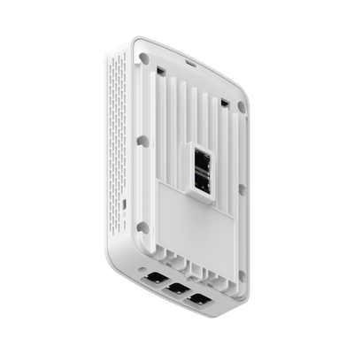 Punto de Acceso Empresarial Wi-Fi 6 / Con diseño para Pared /  3 Puertos Gigabit (1 con Salida PoE) / Doble banda en ( 2.4 y 5 GHz) / Hasta 2.5 Gbps / Gestión desde la Nube / Alimentación PoE af