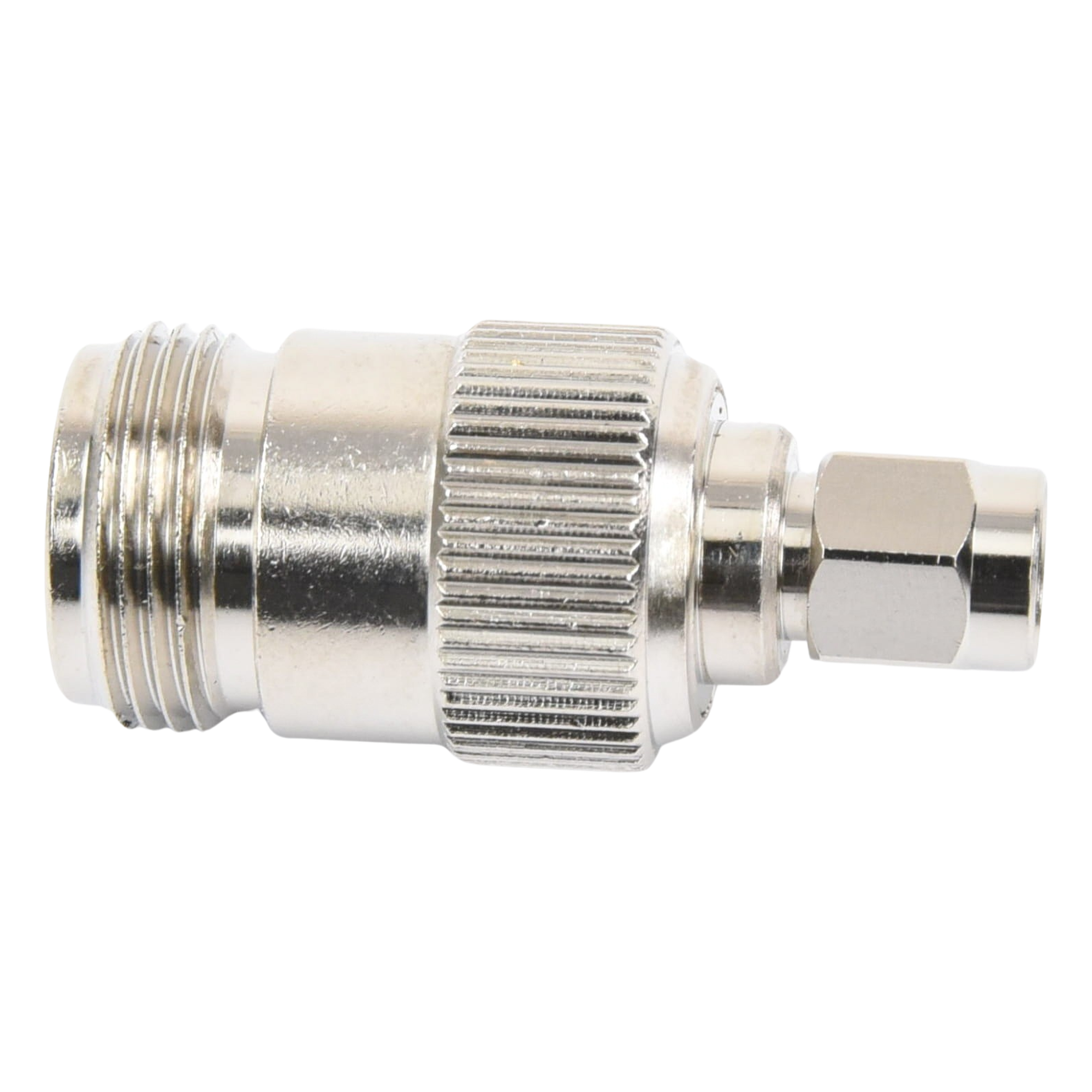 Adaptador Coaxial en Línea / SMA Macho Inverso a N Hembra / Frecuencia 18 GHz / Cuerpo Bronce Niquelado / Contacto Oro / Aislante Teflón
