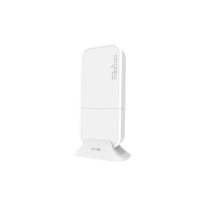 Punto de Acceso 60 GHz / 8 CPE Simultáneos / Alcance 200 m (656.2 ft) / 1 Gbps / Apertura 60° / PoE 802.3af/at / IP Resistente a Intemperie — MIKROTIK · SKU RBWAPG-60AD-A