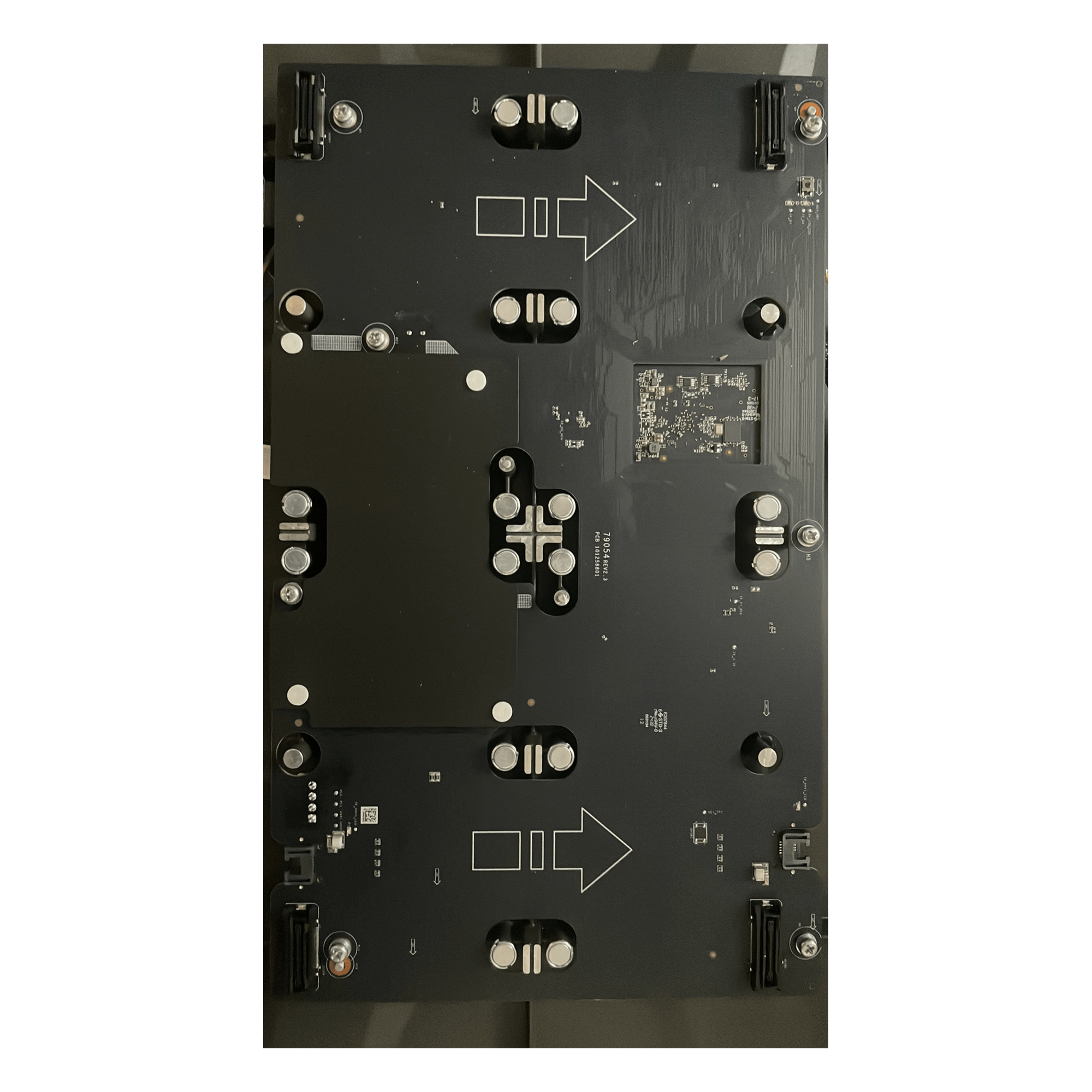Placa Hub de Repuesto / Compatible con Gabinetes COB, HOB y SMD / Dimensiones 600 x 337.5 mm / Producción Ecológica / Materiales Reciclables — HIKVISION · SKU DS-D40W-2F/HUB