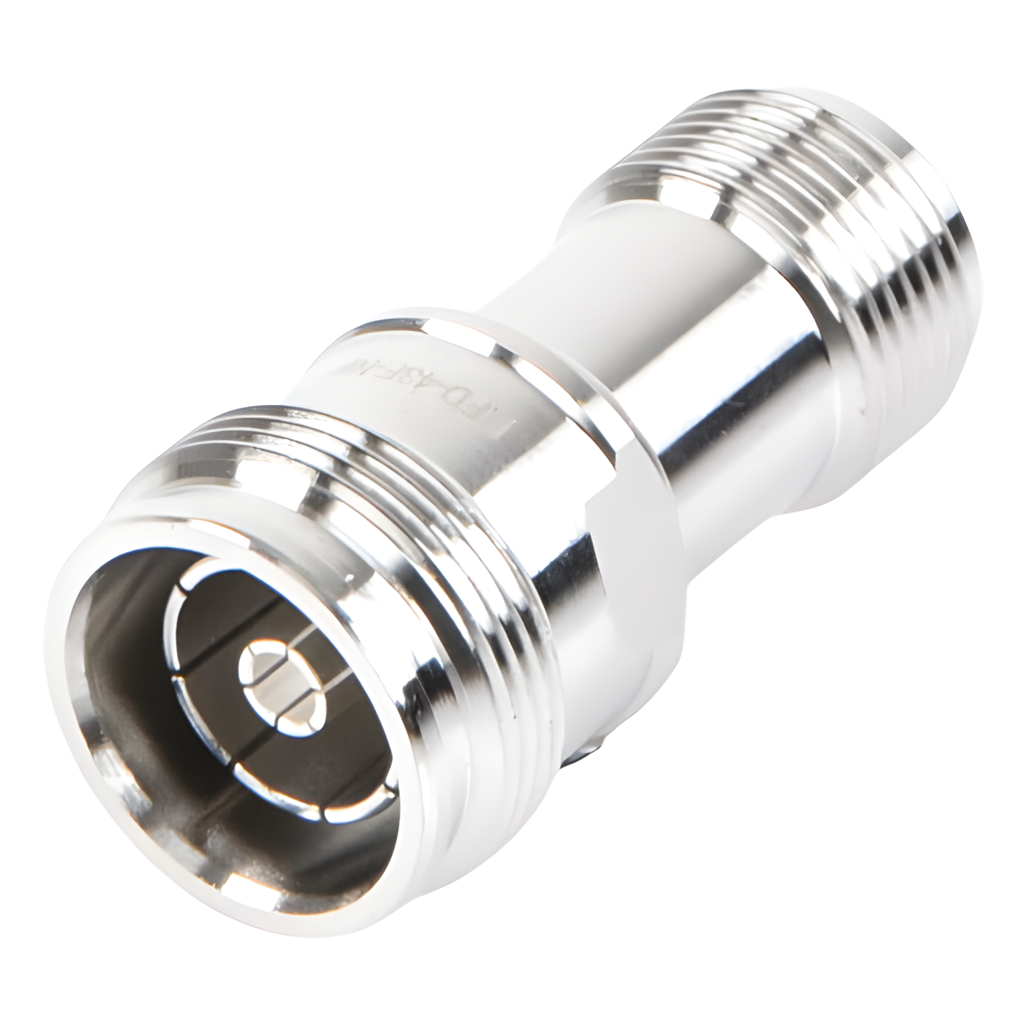 Adaptador en Línea de Conector 4.3-10 Macho a N Hembra, Bronce Blanco/ Plata/ Teflón.